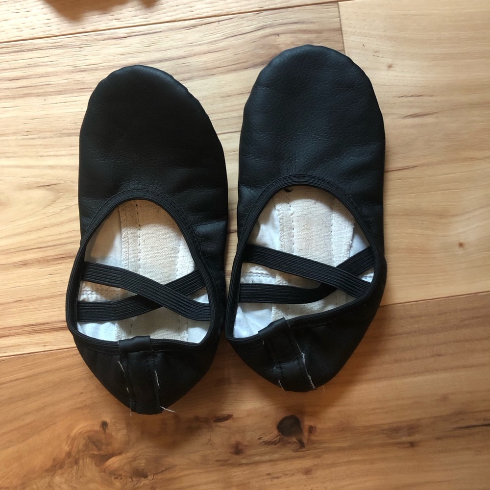 Girls ballet slippers